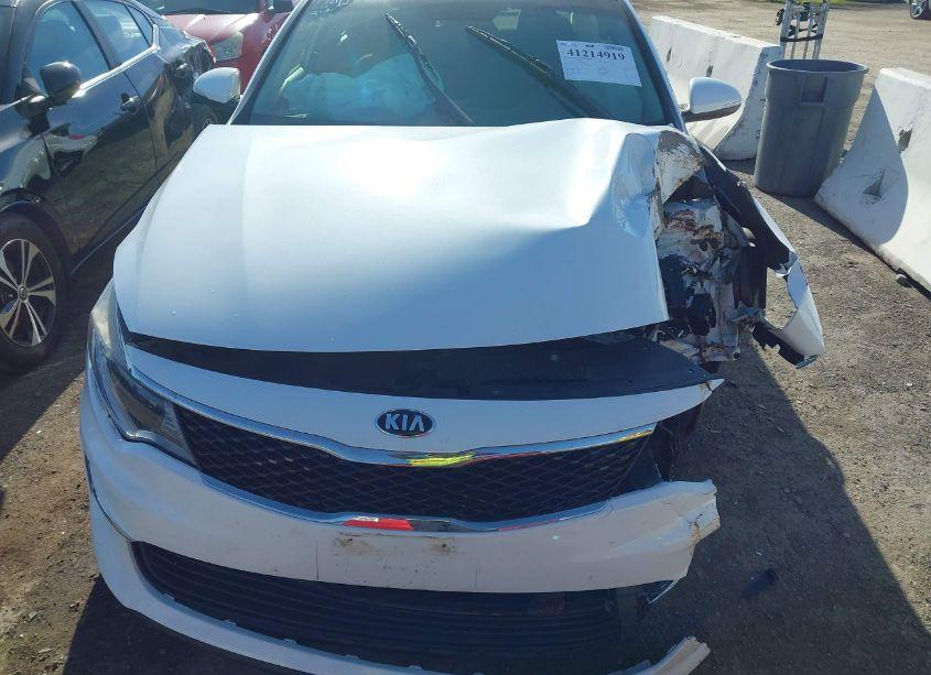 Photo 12 of 2018 Kia Optima LX (VIN 5XXGT4L37JG264092)