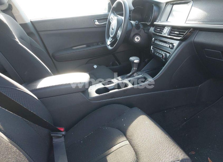 Photo 5 of 2018 Kia Optima LX (VIN 5XXGT4L37JG272418)