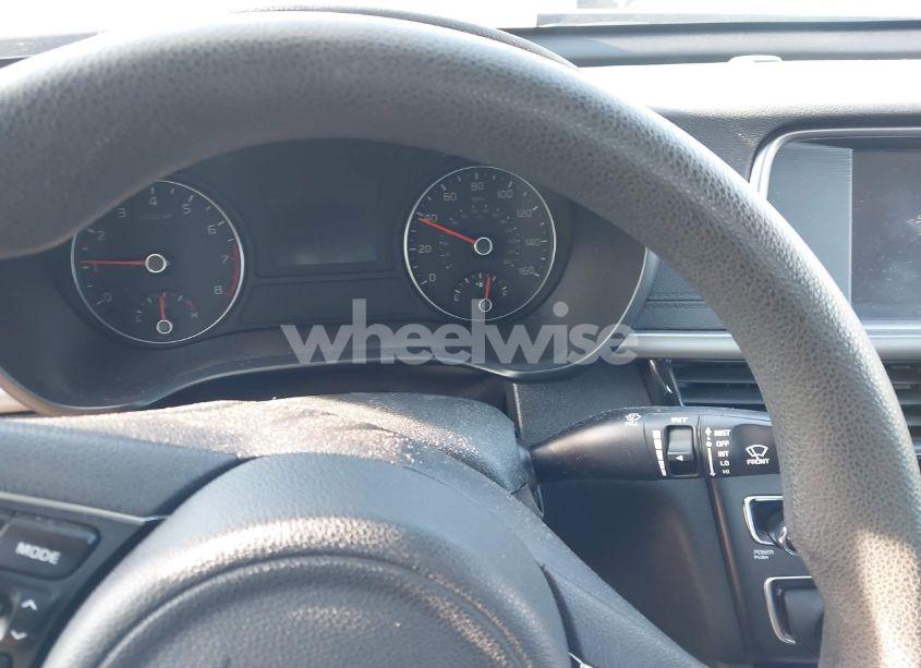 Photo 7 of 2018 Kia Optima LX (VIN 5XXGT4L37JG272418)