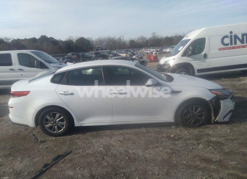 Photo 13 of 2019 Kia Optima LX (VIN 5XXGT4L37KG278849)
