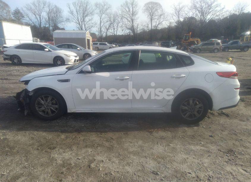 Photo 14 of 2019 Kia Optima LX (VIN 5XXGT4L37KG278849)