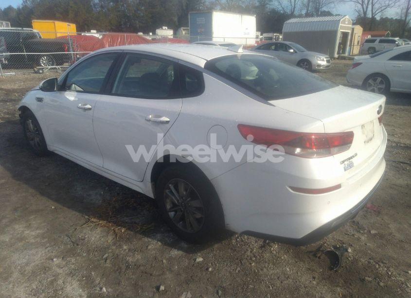 Photo 3 of 2019 Kia Optima LX (VIN 5XXGT4L37KG278849)