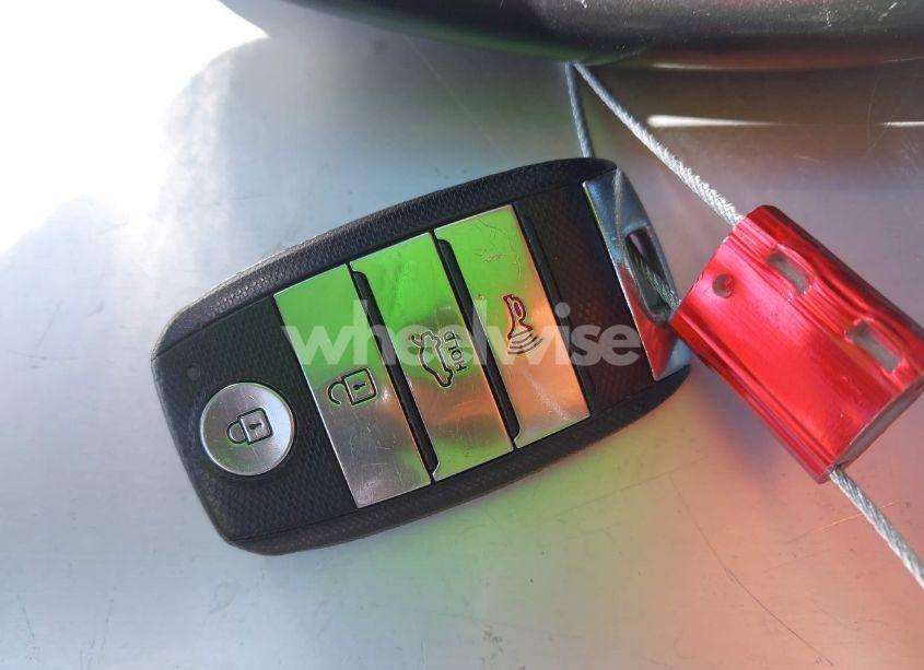 Photo 11 of 2019 Kia Optima S (VIN 5XXGT4L37KG279788)