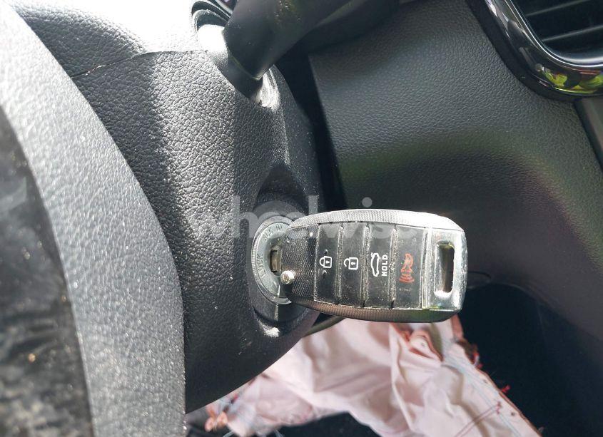 Photo 11 of 2019 Kia Optima LX (VIN 5XXGT4L37KG281329)