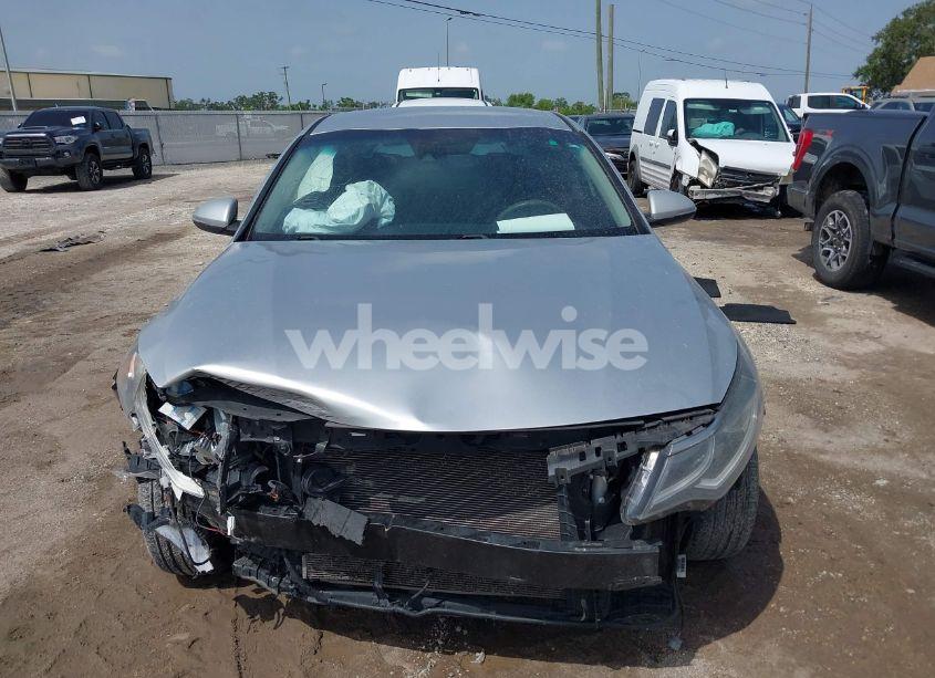 Photo 12 of 2019 Kia Optima LX (VIN 5XXGT4L37KG281329)