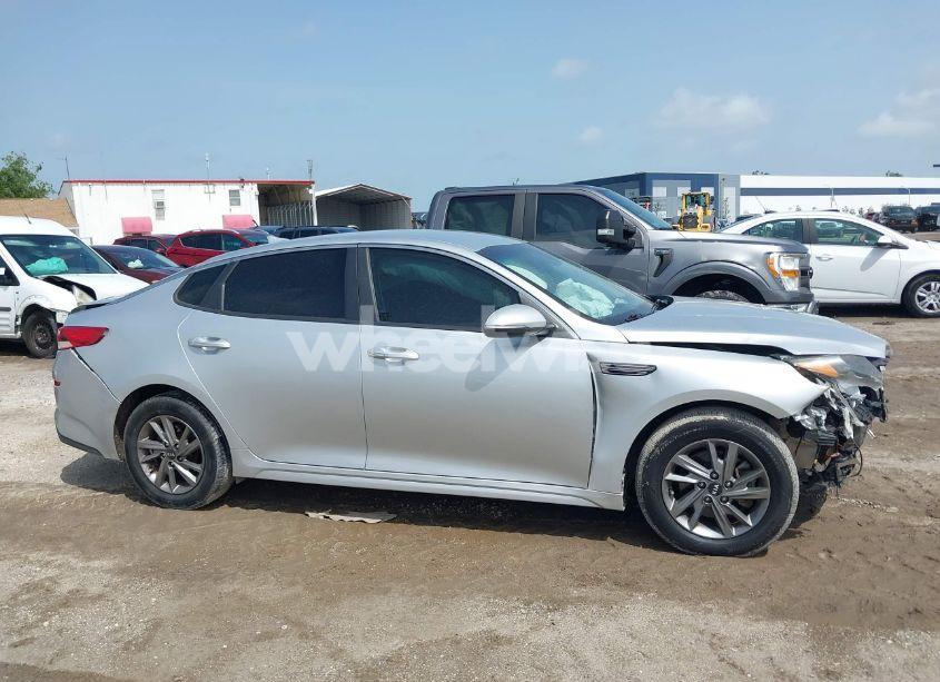Photo 13 of 2019 Kia Optima LX (VIN 5XXGT4L37KG281329)
