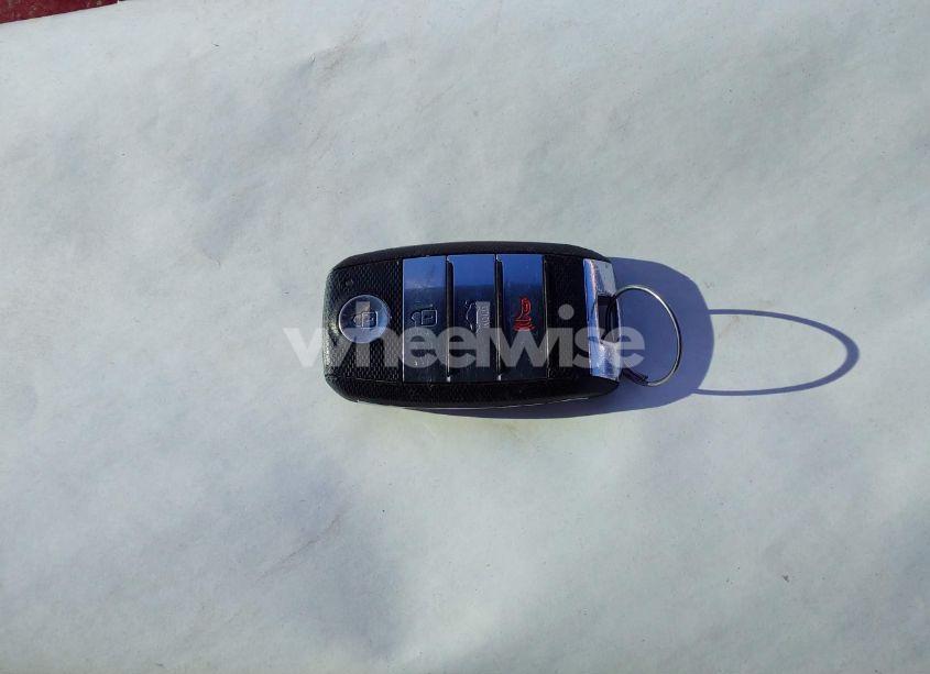 Photo 11 of 2019 Kia Optima S (VIN 5XXGT4L37KG288409)