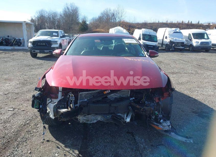 Photo 12 of 2019 Kia Optima S (VIN 5XXGT4L37KG288409)