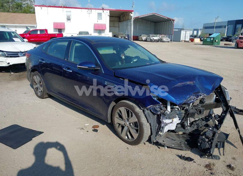 2019 Kia Optima S (VIN 5XXGT4L37KG289897) main photo
