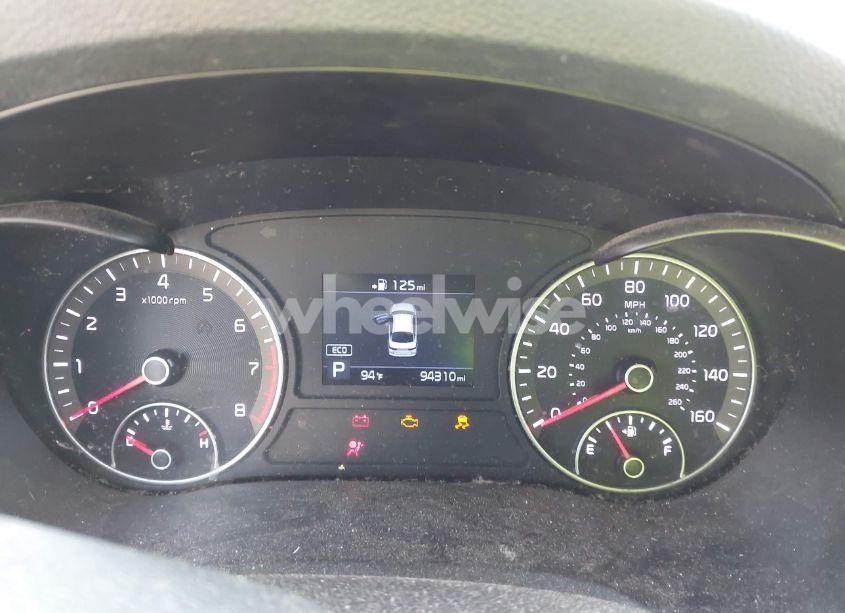 Photo 7 of 2019 Kia Optima S (VIN 5XXGT4L37KG289897)