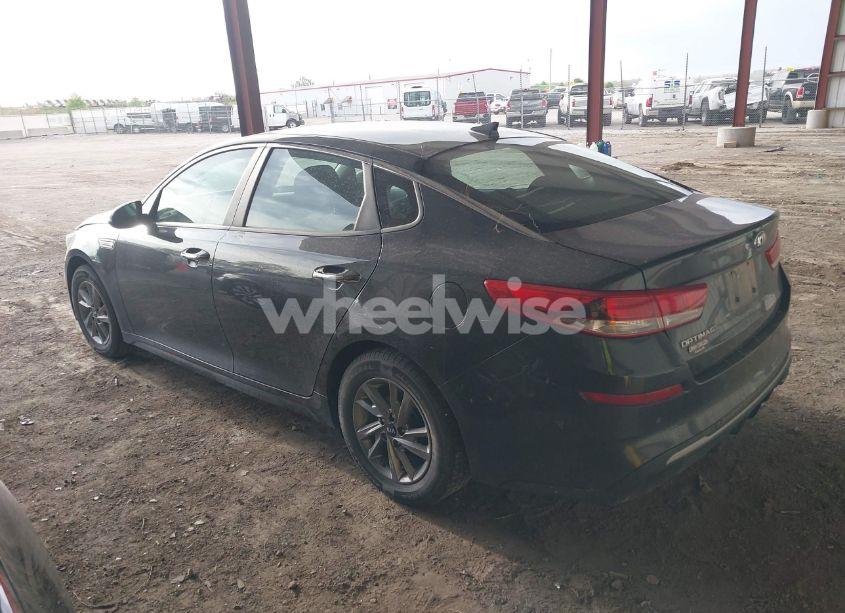 Photo 3 of 2019 Kia Optima LX (VIN 5XXGT4L37KG293349)