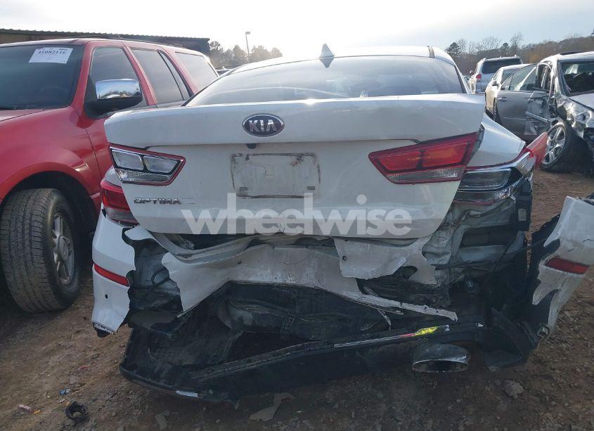Photo 16 of 2019 Kia Optima LX (VIN 5XXGT4L37KG296994)