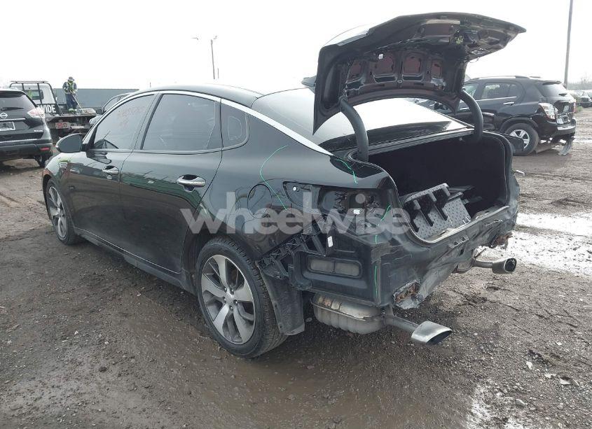 Photo 3 of 2019 Kia Optima S (VIN 5XXGT4L37KG302762)
