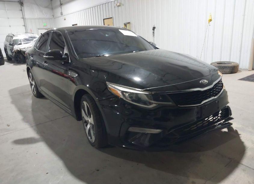 2019 Kia Optima S (VIN 5XXGT4L37KG316354) main photo