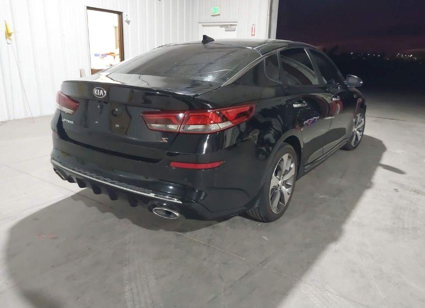 Photo 4 of 2019 Kia Optima S (VIN 5XXGT4L37KG316354)