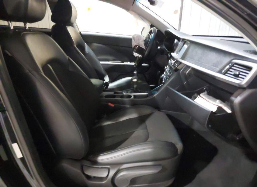 Photo 5 of 2019 Kia Optima S (VIN 5XXGT4L37KG316354)
