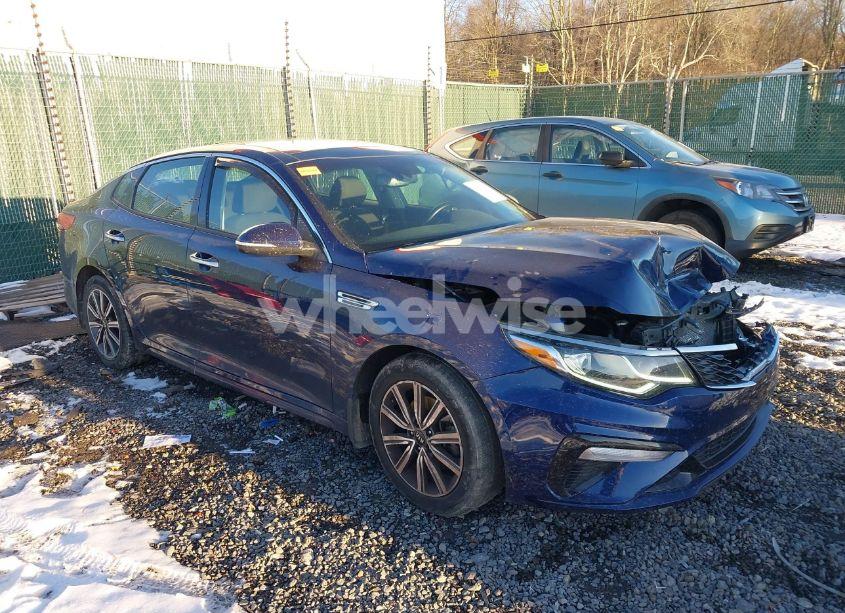 2019 Kia Optima LX (VIN 5XXGT4L37KG317553) main photo