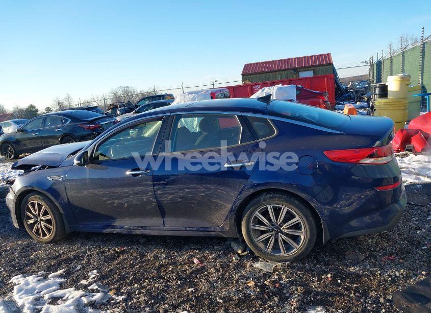 Photo 14 of 2019 Kia Optima LX (VIN 5XXGT4L37KG317553)