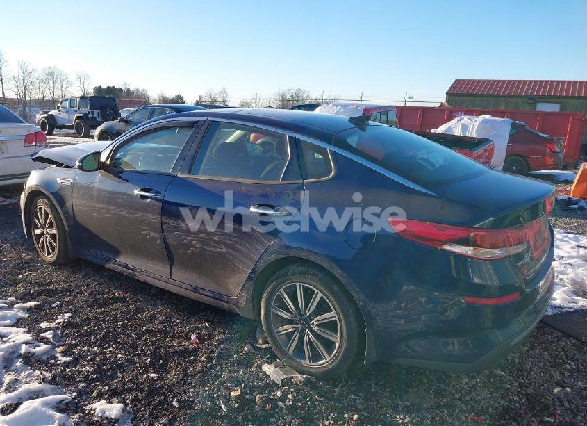 Photo 3 of 2019 Kia Optima LX (VIN 5XXGT4L37KG317553)