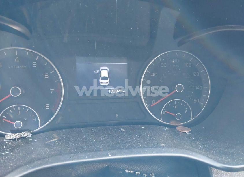 Photo 7 of 2019 Kia Optima LX (VIN 5XXGT4L37KG321862)