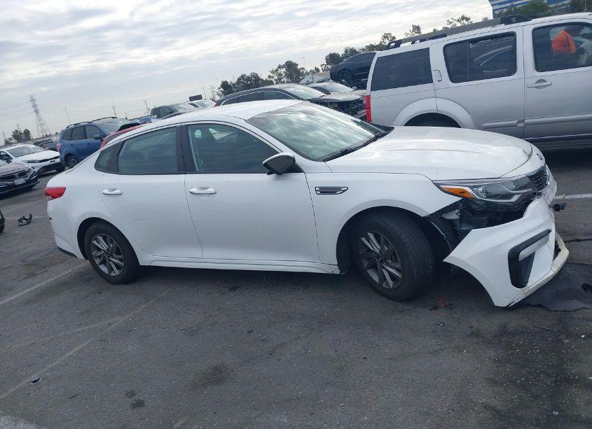 Photo 12 of 2019 Kia Optima LX (VIN 5XXGT4L37KG331274)