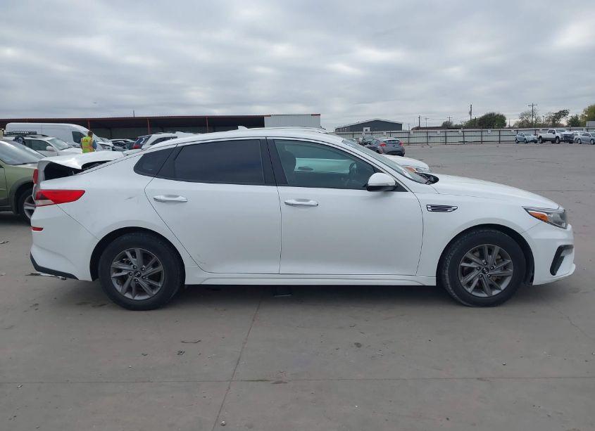 Photo 13 of 2019 Kia Optima LX (VIN 5XXGT4L37KG348091)