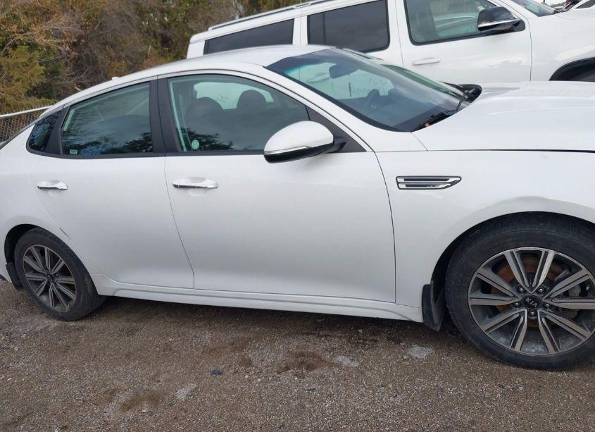 Photo 13 of 2019 Kia Optima LX (VIN 5XXGT4L37KG361696)