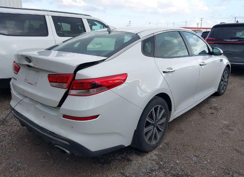 Photo 4 of 2019 Kia Optima LX (VIN 5XXGT4L37KG361696)