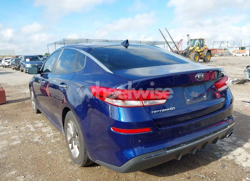 Photo 3 of 2019 Kia Optima LX (VIN 5XXGT4L37KG364095)