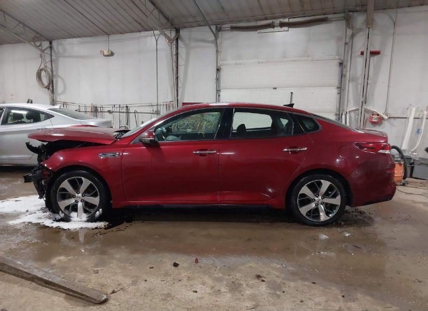 Photo 14 of 2019 Kia Optima S (VIN 5XXGT4L37KG367790)