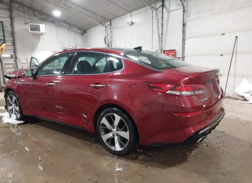 Photo 3 of 2019 Kia Optima S (VIN 5XXGT4L37KG367790)
