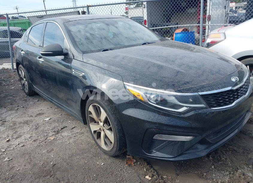 2019 Kia Optima S (VIN 5XXGT4L37KG372813) main photo
