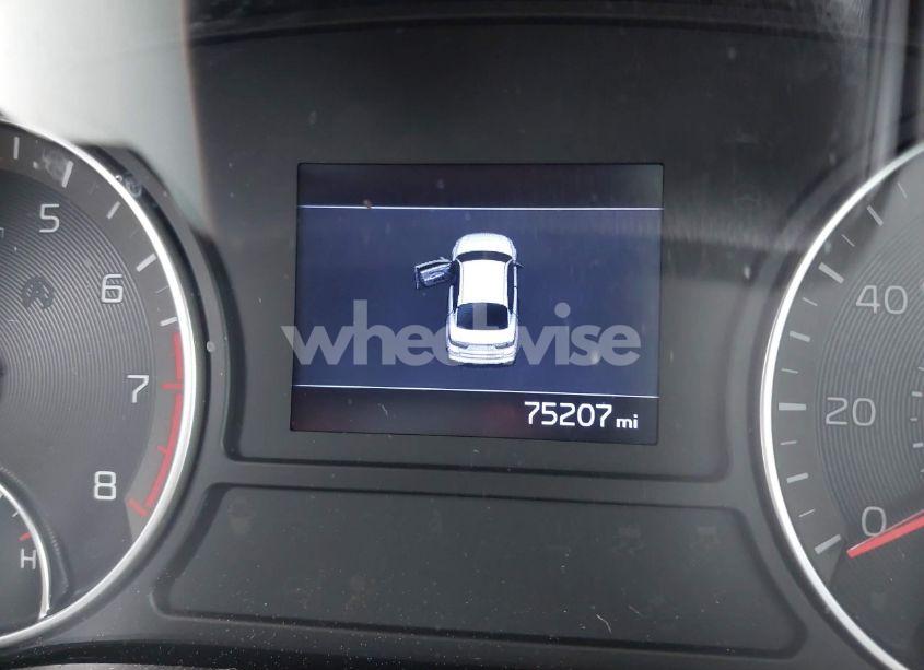 Photo 15 of 2019 Kia Optima S (VIN 5XXGT4L37KG372813)