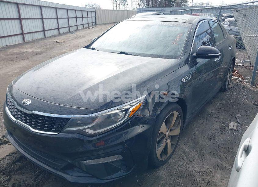 Photo 2 of 2019 Kia Optima S (VIN 5XXGT4L37KG372813)