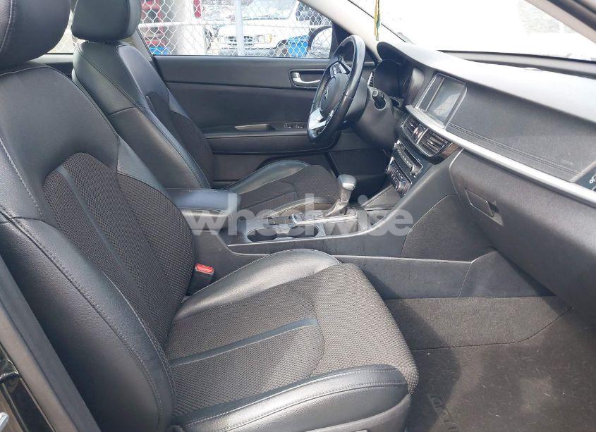 Photo 5 of 2019 Kia Optima S (VIN 5XXGT4L37KG372813)