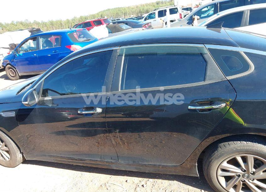 Photo 13 of 2020 Kia Optima LX (VIN 5XXGT4L37LG399043)