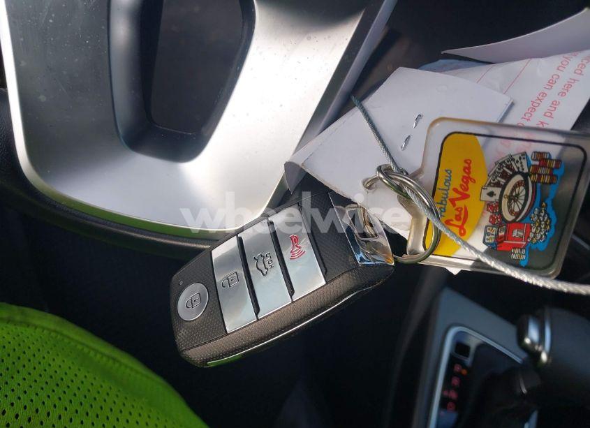 Photo 11 of 2020 Kia Optima S (VIN 5XXGT4L37LG403219)