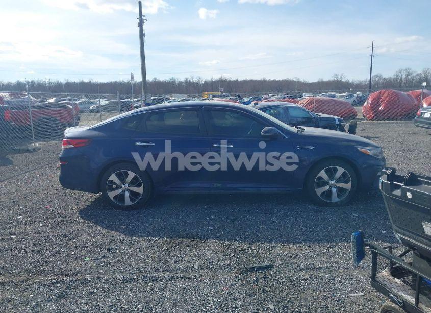 Photo 13 of 2020 Kia Optima S (VIN 5XXGT4L37LG403219)