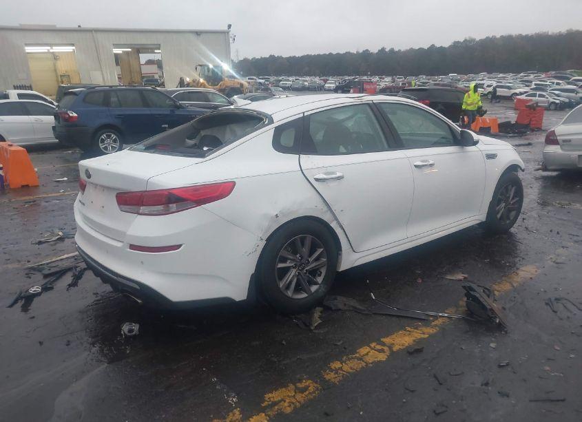 Photo 4 of 2020 Kia Optima LX (VIN 5XXGT4L37LG419971)
