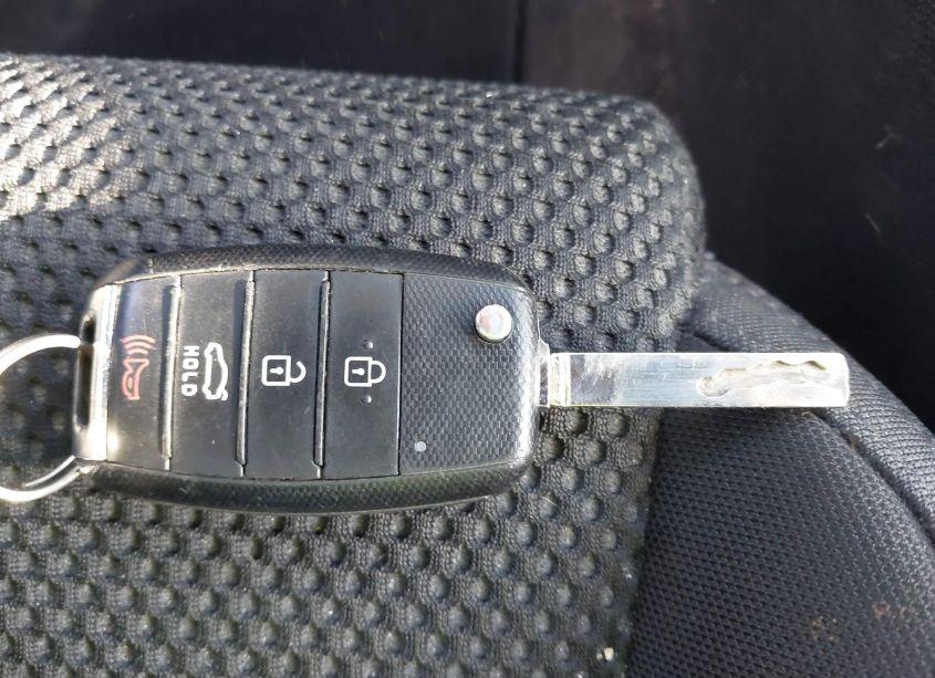 Photo 11 of 2020 Kia Optima LX (VIN 5XXGT4L37LG429139)