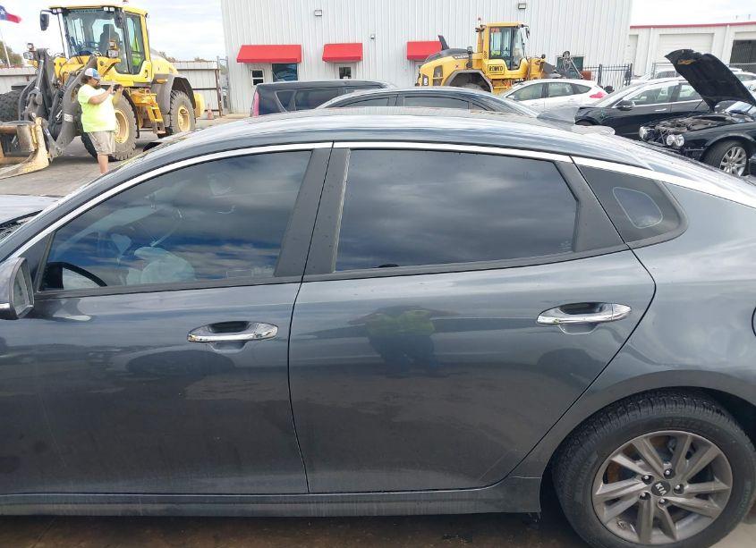 Photo 14 of 2020 Kia Optima LX (VIN 5XXGT4L37LG431411)