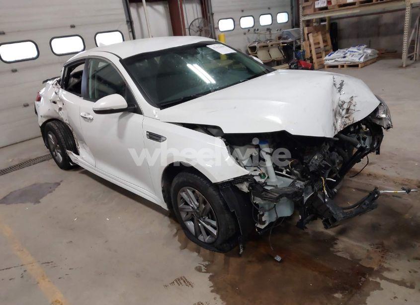 2020 Kia Optima LX (VIN 5XXGT4L37LG439976) main photo