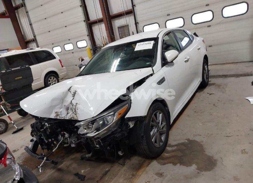Photo 12 of 2020 Kia Optima LX (VIN 5XXGT4L37LG439976)