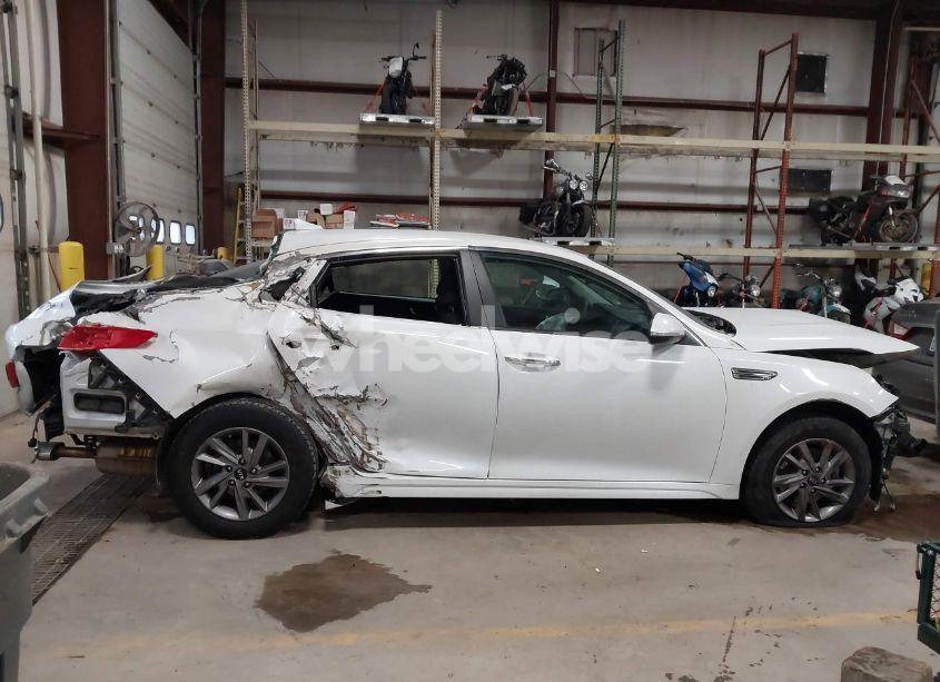 Photo 13 of 2020 Kia Optima LX (VIN 5XXGT4L37LG439976)