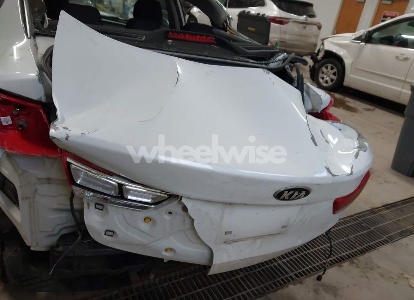 Photo 16 of 2020 Kia Optima LX (VIN 5XXGT4L37LG439976)