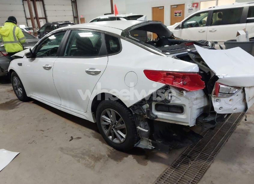 Photo 3 of 2020 Kia Optima LX (VIN 5XXGT4L37LG439976)
