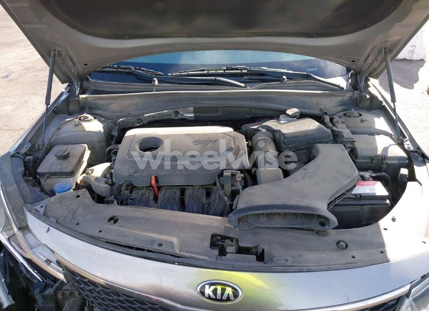 Photo 10 of 2016 Kia Optima LX (VIN 5XXGT4L38GG004941)