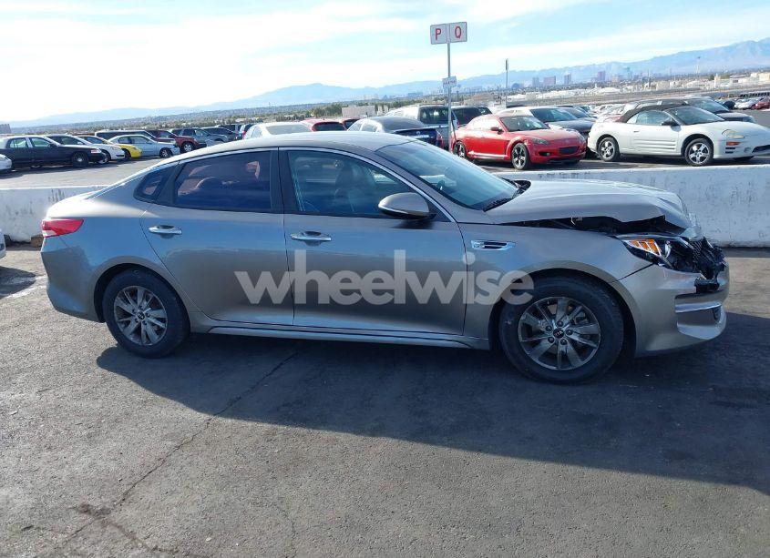 Photo 13 of 2016 Kia Optima LX (VIN 5XXGT4L38GG004941)