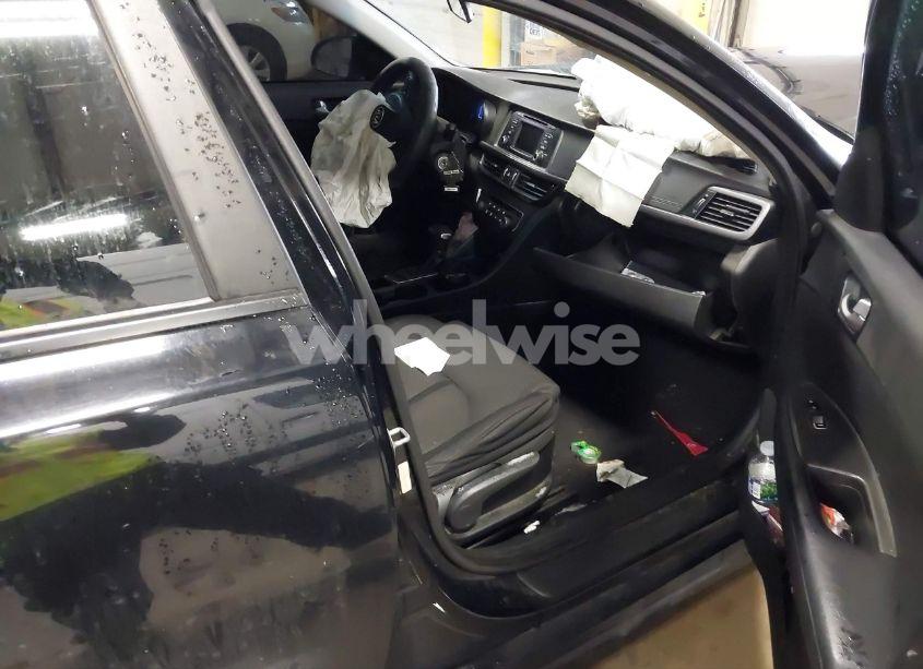 Photo 5 of 2016 Kia Optima LX (VIN 5XXGT4L38GG020623)