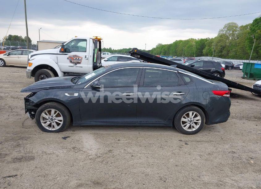 Photo 14 of 2016 Kia Optima LX (VIN 5XXGT4L38GG023697)